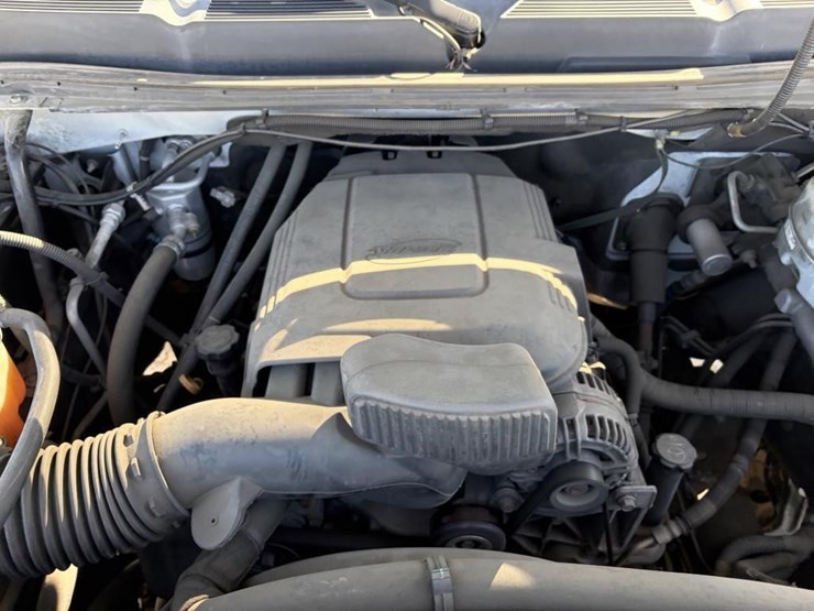 2011-chevrolet-2500-image-17