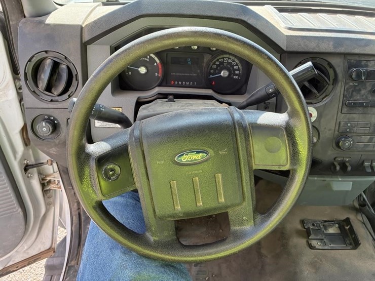 2013-ford-f550-sd-image-11