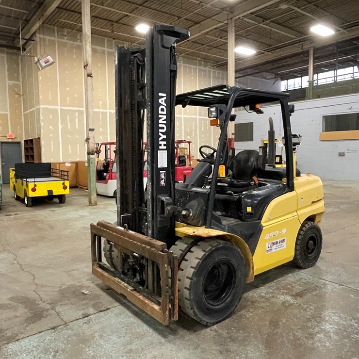 #161 • 2016 Hyundai 45D-9 Diesel Forklift