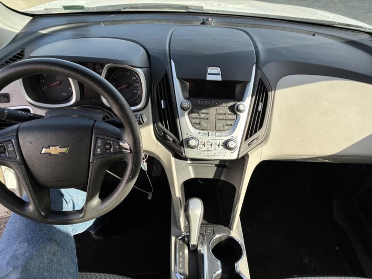 2014-chevrolet-equinox-image-15