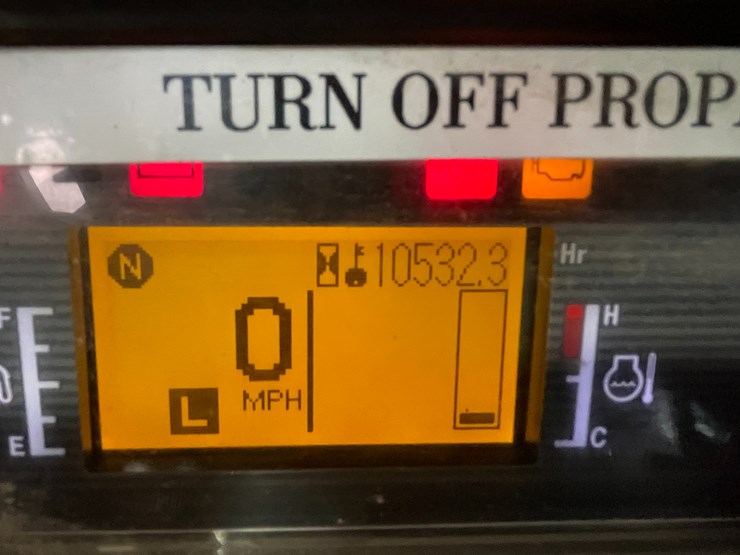 2012-caterpillar-p10000-image-39