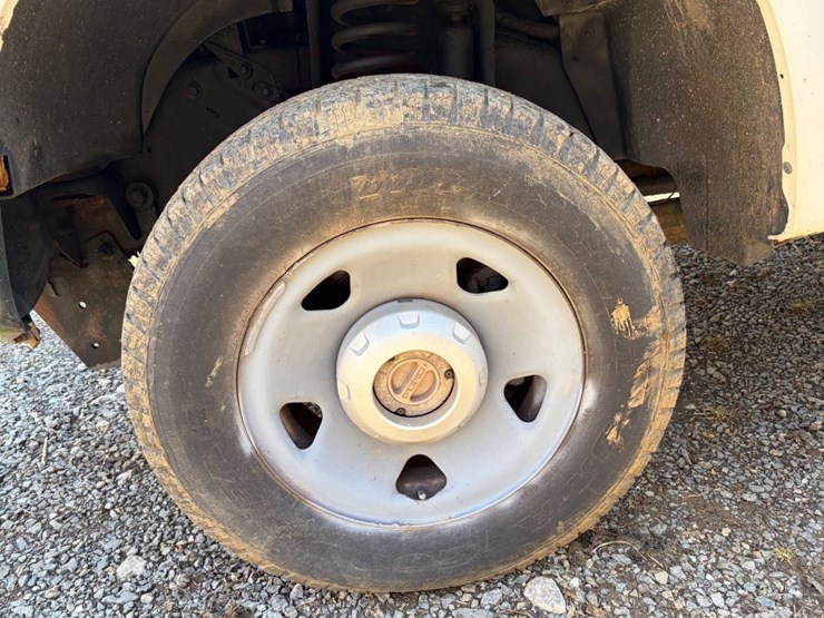 2010-ford-f350-image-15