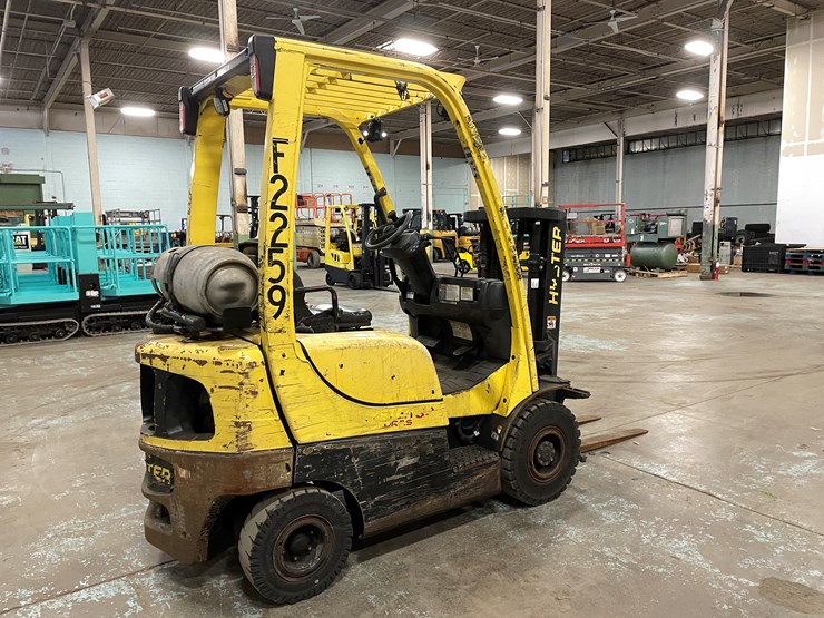 #173-•-2018-hyster-fortis-30-propane-forklift-image-6