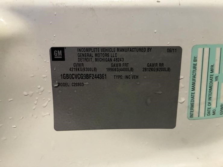 2011-chevrolet-2500-image-16