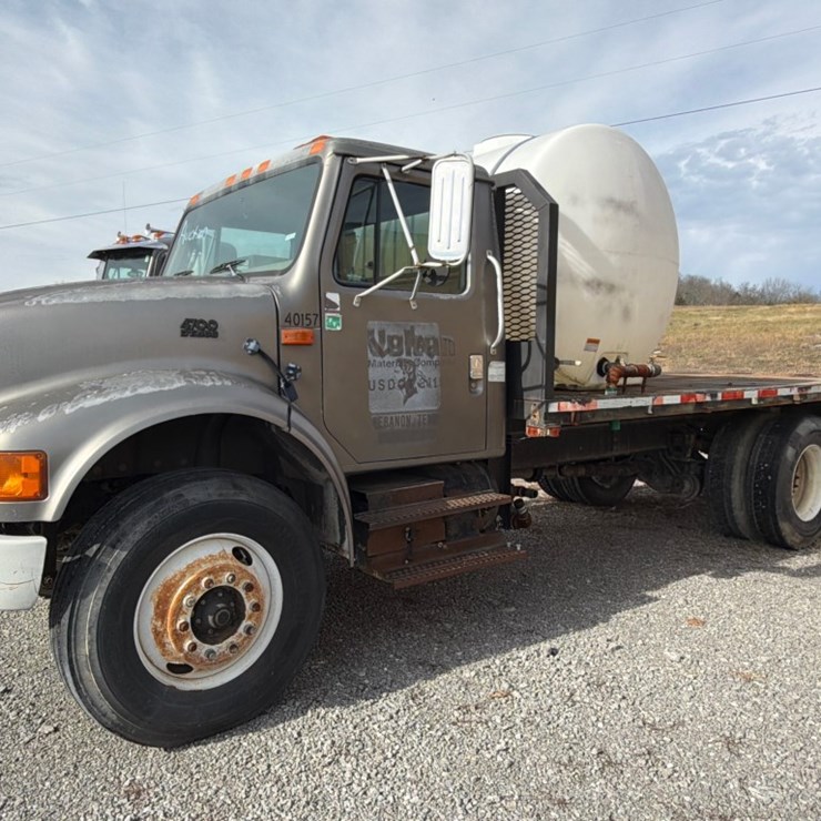 1996 INTERNATIONAL 4700