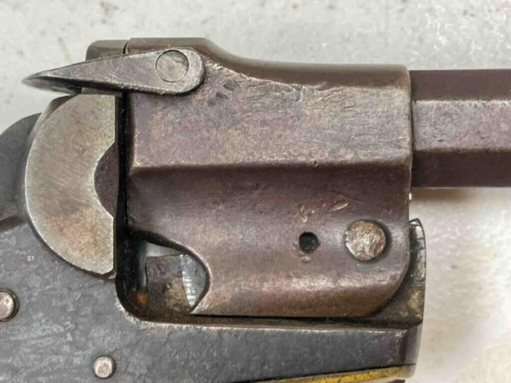 remington's-revolver-image-16