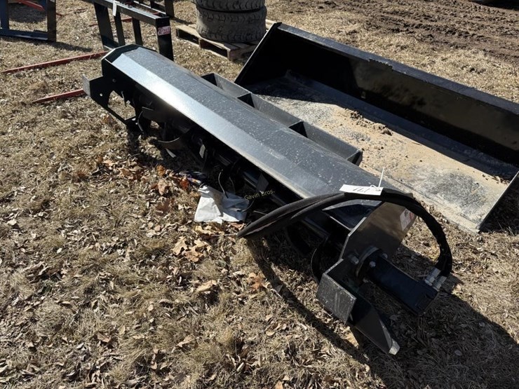 new-wolverine-universal-attach-72"-tiller-image-2