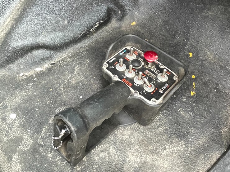 2017-dodge-ram-5500-image-38