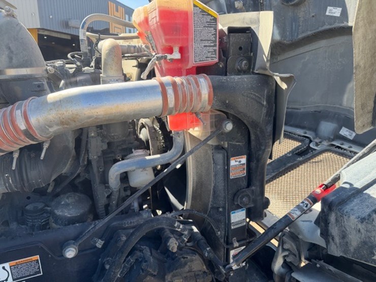 2024-kenworth-t880-image-76