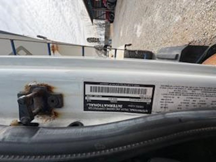 2004-international-8600-image-31