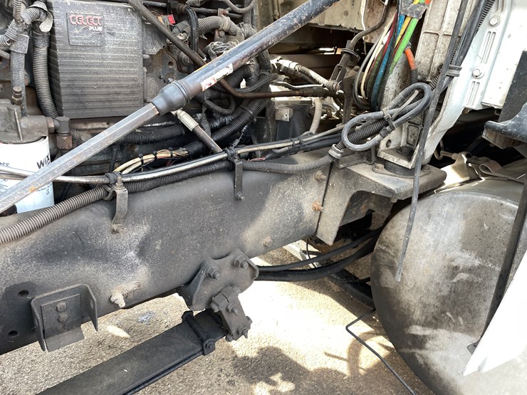 2000-international-9900-image-56