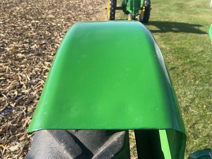 john-deere-model-b-image-35