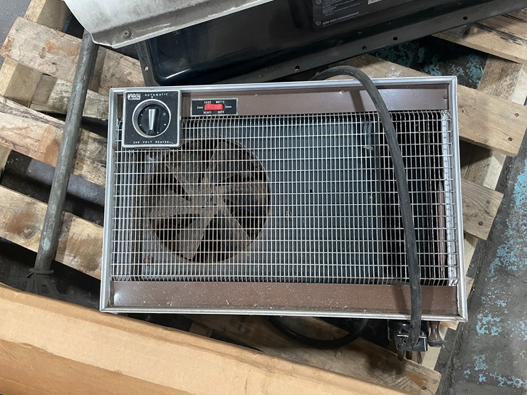 #7663-•-(2)-shop-heaters-and-greenlee-54"-long-x-1/4"-diameter-drill-bit-extensions-image-11