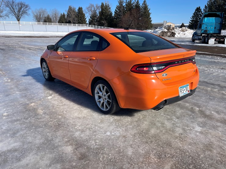 #1520-•-2014-dodge-dart-sxt-(has-mn-title)**no-brakes**must-be-trailered**-image-2