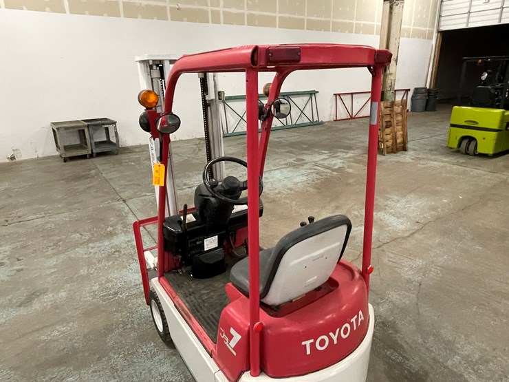 #185-•-toyota-7-runner-electric-forklift-image-24