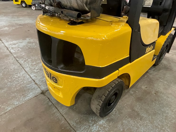 #176-•-2011-yale-propane-forklift-image-21