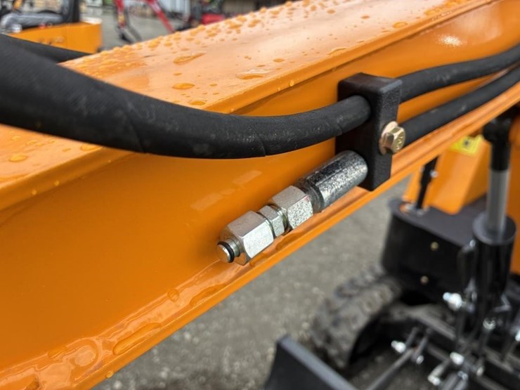 2026-vicsec-v15-hydraulic-excavator-image-11