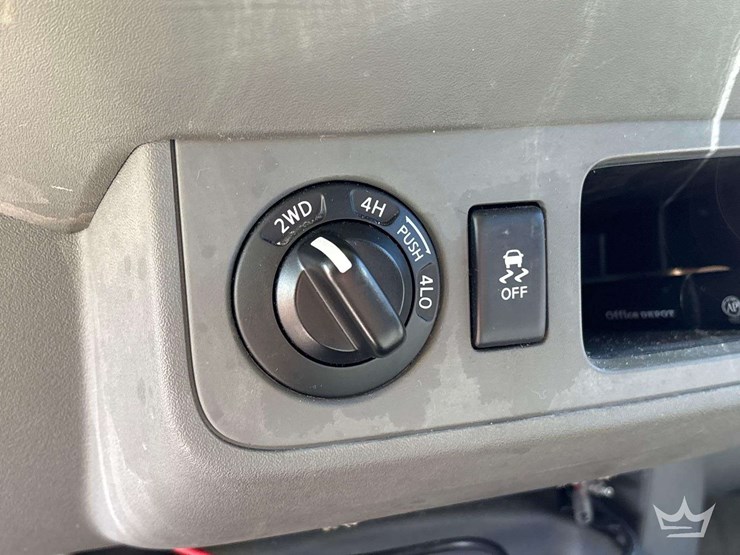 2015-nissan-frontier-image-12