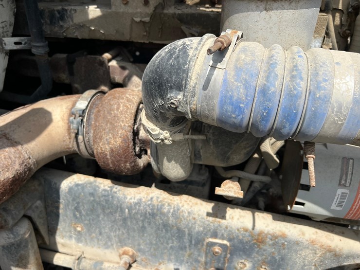 freightliner-tender-truck---adams-tender-image-44