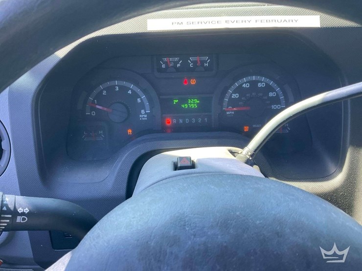 2012-ford-e350-image-14