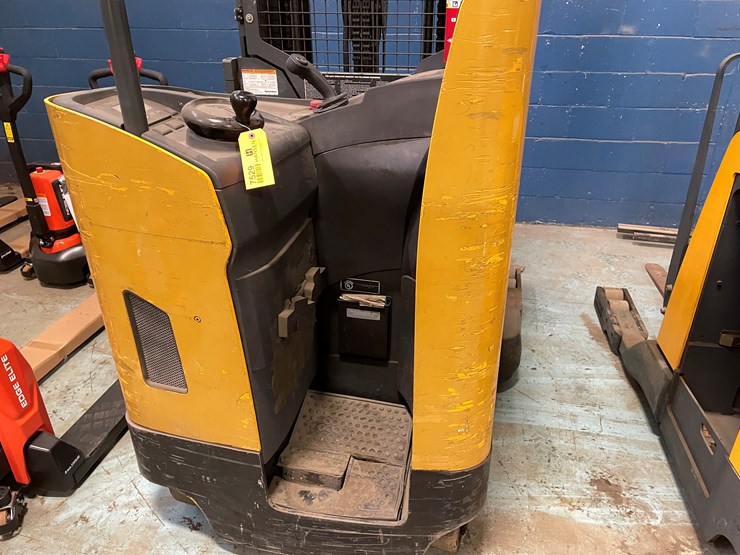 #225-•-jungheinrich-ride-on-electric-reach-truck-image-6