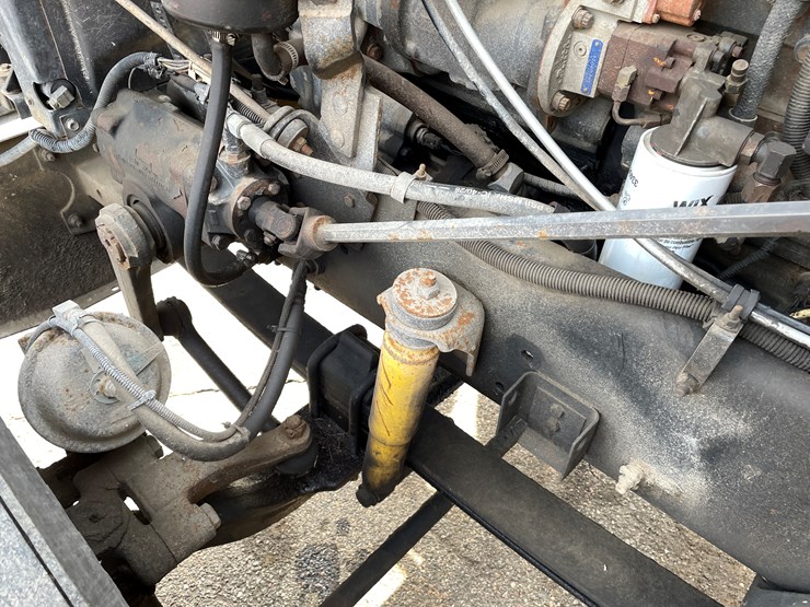 2000-international-9900-image-55