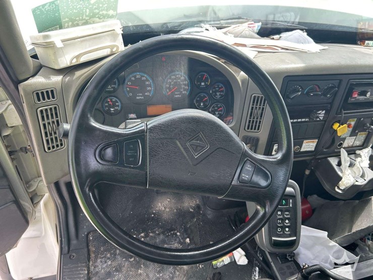 2016-international-workstar-7400-image-12