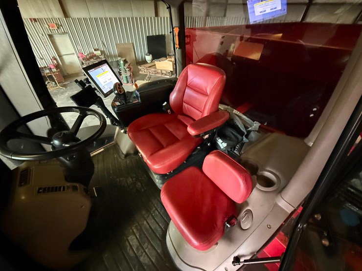 2022-white-251-image-43