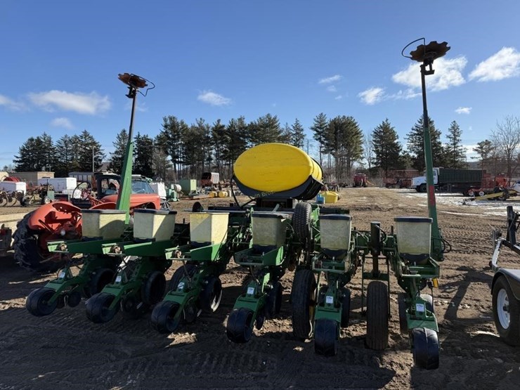 john-deere-7200-image-4