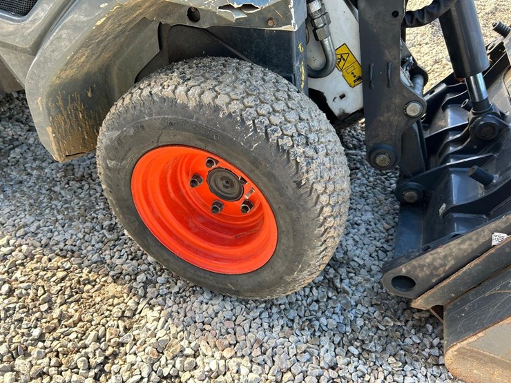 2022-bobcat-l28-image-12