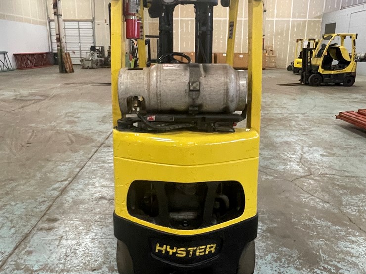 #174-•-2006-hyster-s30-propane-forklift-image-6