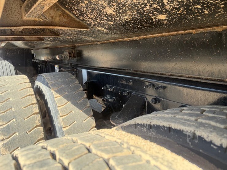 2024-kenworth-t880-image-15