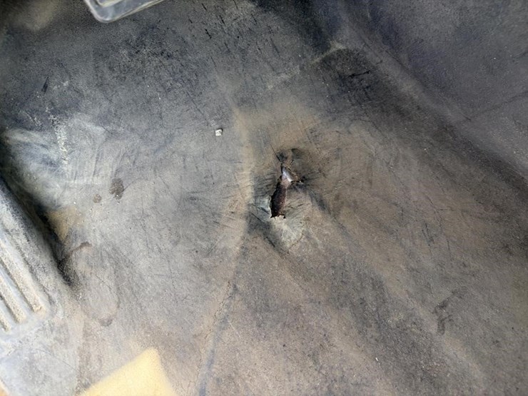 2017-chevrolet-2500-image-14