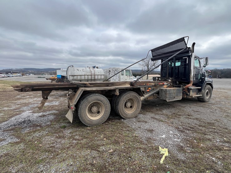 western-star-4700sb-image-3