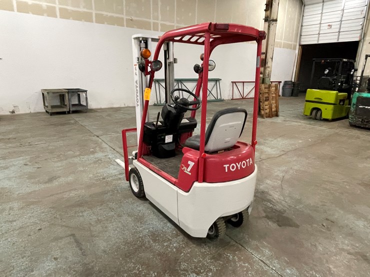 #185-•-toyota-7-runner-electric-forklift-image-7