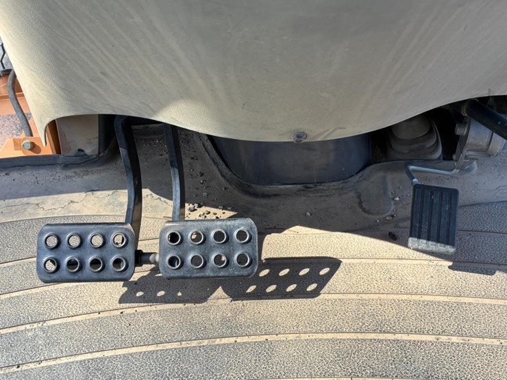 2007-case-580sm-image-26