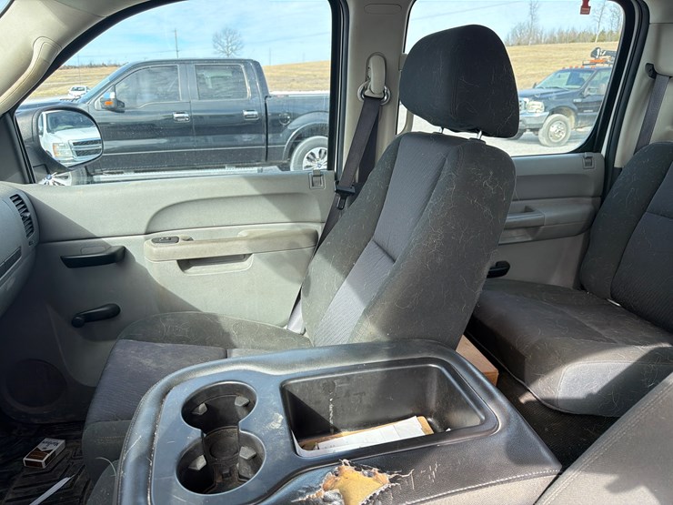 2013-chevrolet-silverado-1500-image-14