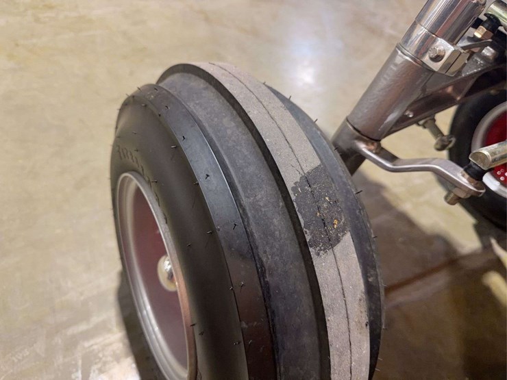 massey-ferguson-1100-image-16