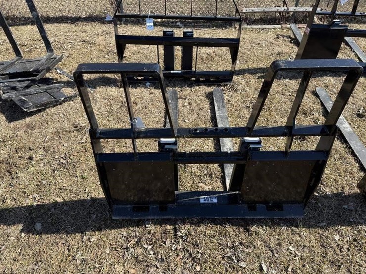 new-kivel-step-through-48"-pallet-forks-image-2