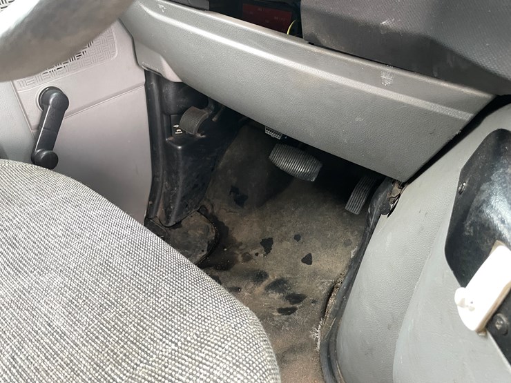 2014-ford-e450-image-39