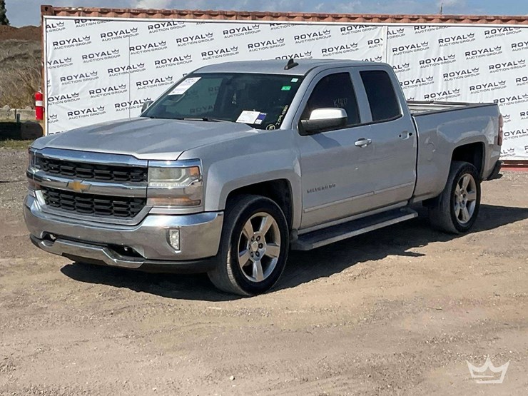 2016-chevrolet-silverado-1500-image-1