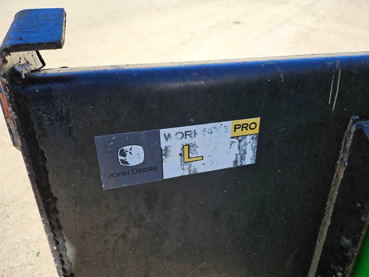 john-deere-4720-image-10