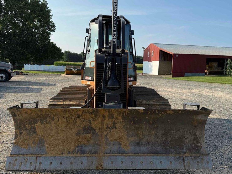 2021-case-850m-image-7