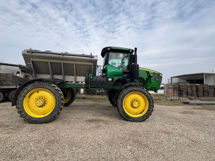 2019-john-deere-r-image-2