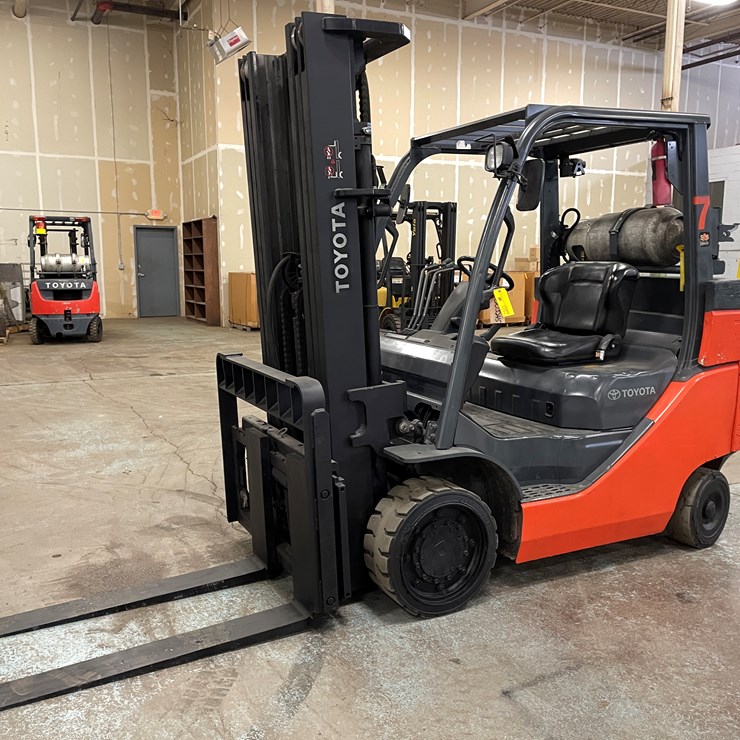 #177 • 2016 Toyota Propane Forklift