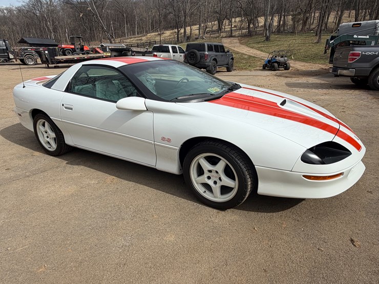 #30932-•-1997-chevrolet-camaro-ss-30th-anniversary-coupe-image-6