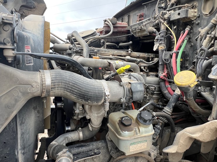 western-star-4700sb-image-25