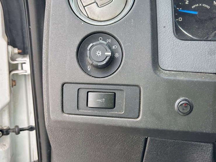 2014-ford-f150-image-14