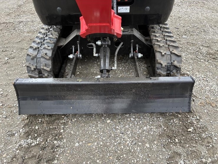 2026-vicsec-hydraulic-excavator-image-5