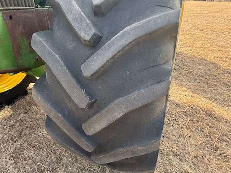 1974-john-deere-7520-image-34